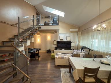 Care este mobila care trebuie să se afle în livingul unei case