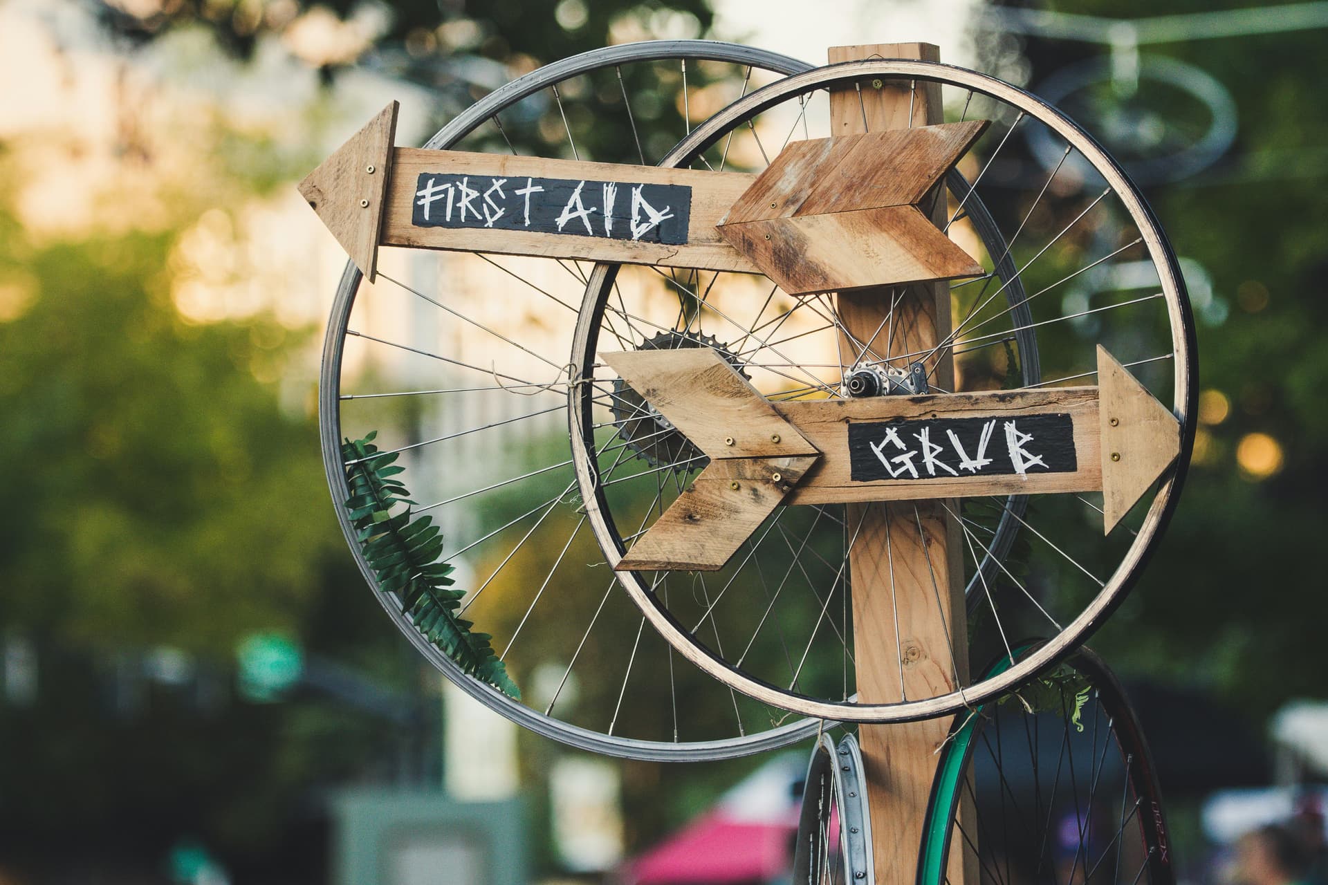 Proiect DIY: suport de bicicletă din lemn