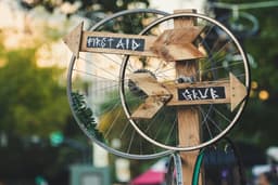 Proiect DIY: suport de bicicletă din lemn