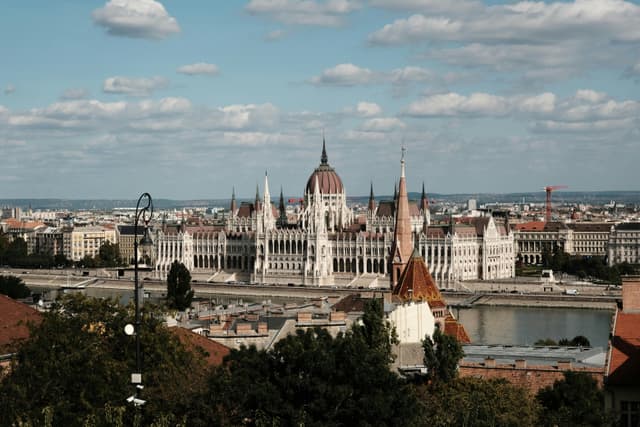 Cum elimini dăunătorii care intră în casă toamna