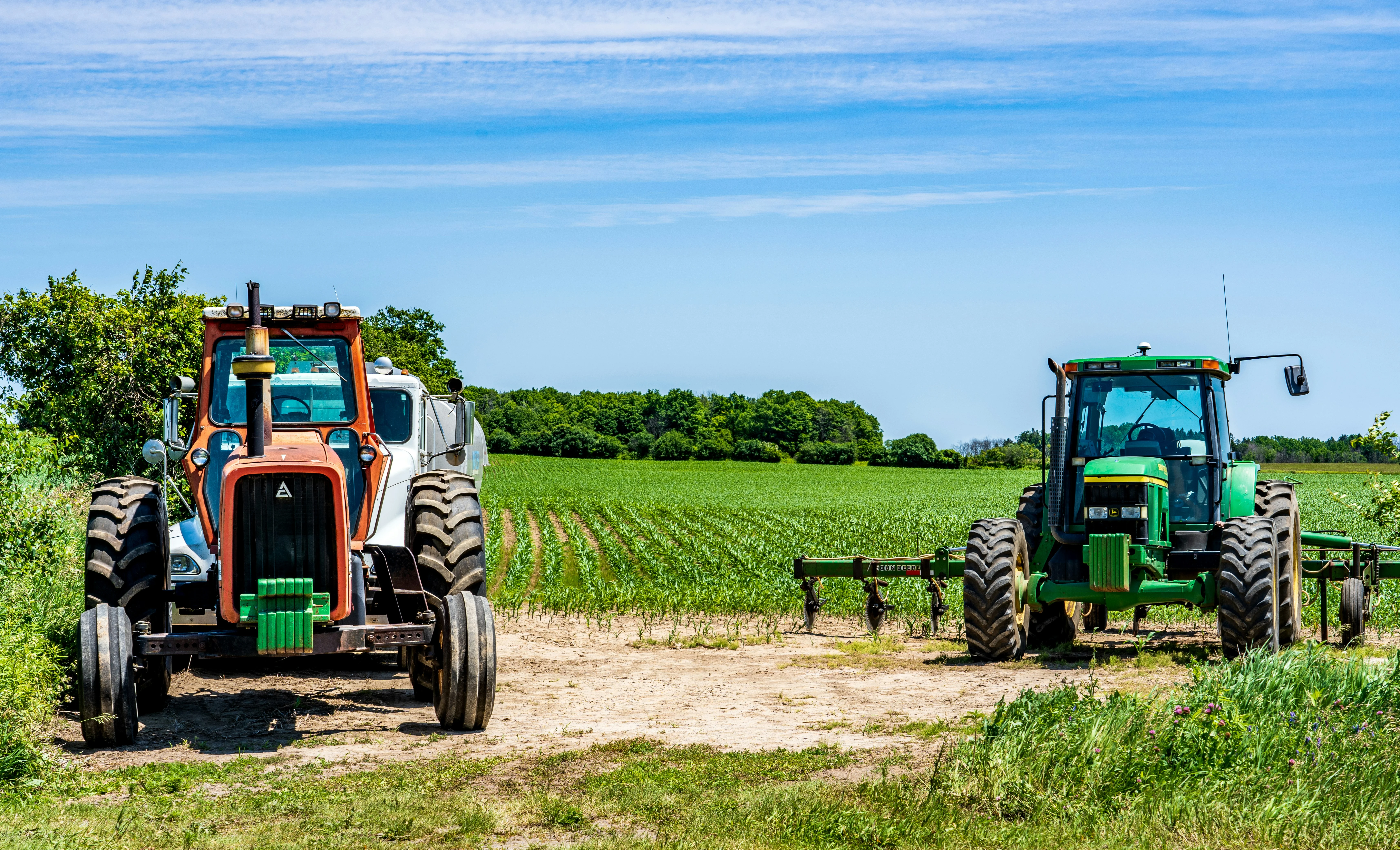 Tehnologia care schimbă agricultura: cele mai noi tendințe în utilaje agricole